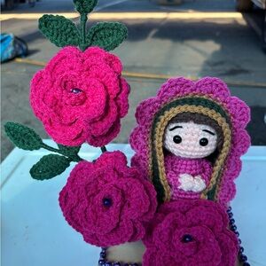 Handcrafted Pink Crochet Flower Decor Virgen a crochet